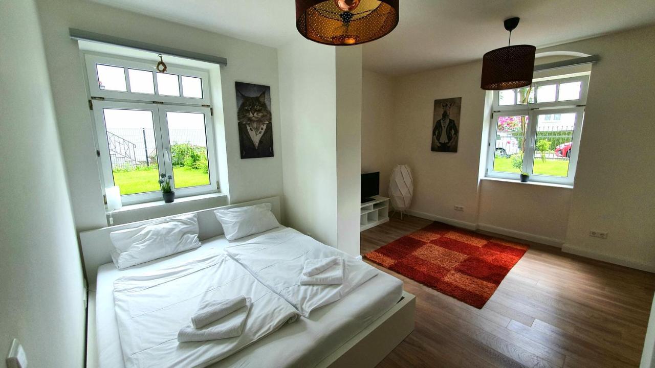 Pineapple Apartments Dresdner Heide Mit Garten Dresden Luaran gambar
