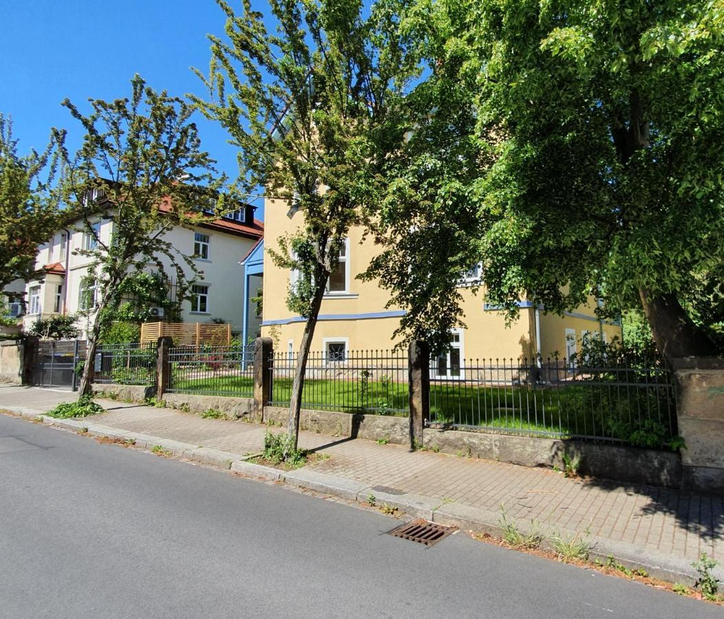 Pineapple Apartments Dresdner Heide Mit Garten Dresden Luaran gambar